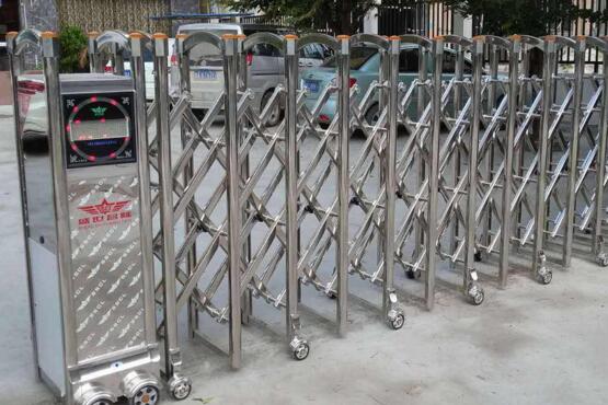 嘉興市派利企業(yè)管理顧問(wèn)有限公司選用嘉興出安智能電動(dòng)伸縮門(mén)