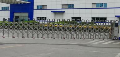 嘉興出安智能伸縮門在嘉興市神龍外國語培訓(xùn)學(xué)校大門口安裝成功工程案例