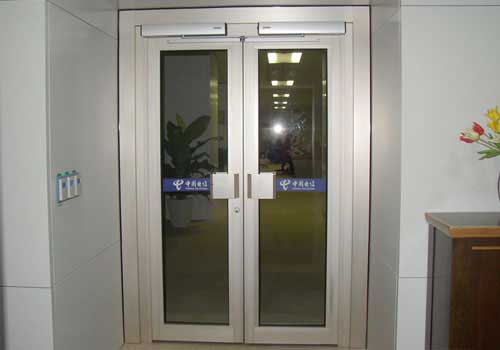 自動(dòng)平開門