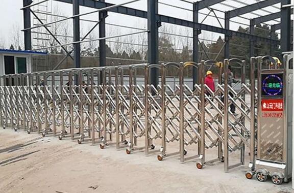 金華出安智能電動伸縮門點綴啟德青少年勵志成長學校