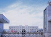 裝甲六師修理營(yíng)大門口的電動(dòng)伸縮門由滄州出安智能提供