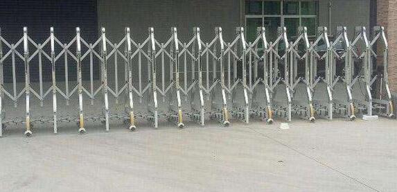 滄州市翔宇職業(yè)培訓(xùn)學(xué)校與滄州出安智能電動伸縮門達成合作協(xié)議