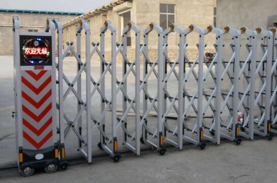 邯鄲出安智能電動伸縮門進駐永美花苑大門口