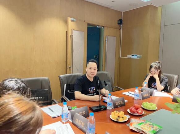 董事長黃榮高先生