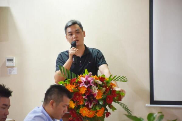 歐青云先生對門店客源進(jìn)行了探討