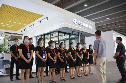 2020廣州建博會(huì)圓滿(mǎn)落幕，榮高門(mén)窗熱度不減，人氣非凡！