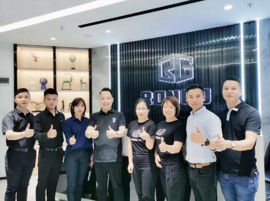 走訪(fǎng)客戶(hù)終端，共商榮高門(mén)窗區(qū)域迅速發(fā)展