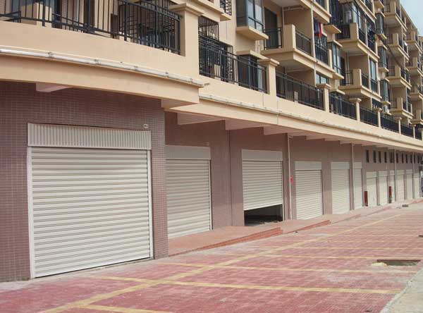 喜迎漳州出安智能卷簾門進駐漳州常山錦秀華庭