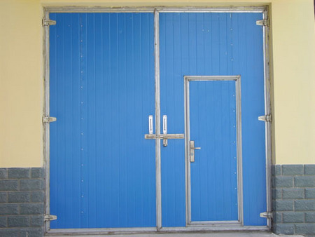 工業(yè)平開門