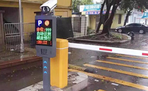 許昌新田360廣場停車場系統(tǒng)案例