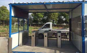 宿遷市彩塑工業(yè)園通道閘案例