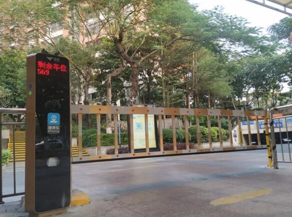 圖為佛山萬科金域華府小區(qū)項(xiàng)目改造后