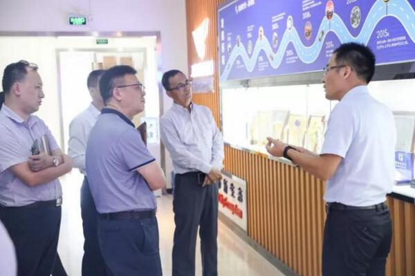 深圳市特區(qū)建設(shè)發(fā)展集團總經(jīng)理李喻春一行調(diào)研捷順科技