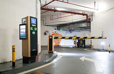 深圳華強(qiáng)北九方購(gòu)物中心停車場(chǎng)系統(tǒng)案例