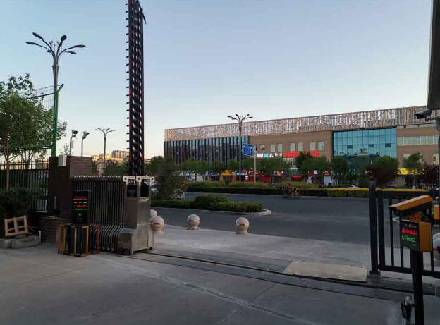 內(nèi)蒙古第二地質(zhì)中學(xué) - 中出網(wǎng)-智能出入口與停車充電門(mén)戶