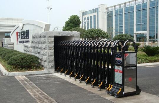 天能集團(tuán)安裝對(duì)湖州出安智能伸縮門(mén)正式投入使用