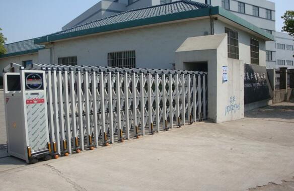 湖州富升碳業(yè)有限公司與湖州出安智能電動(dòng)伸縮門(mén)達(dá)成合作協(xié)議