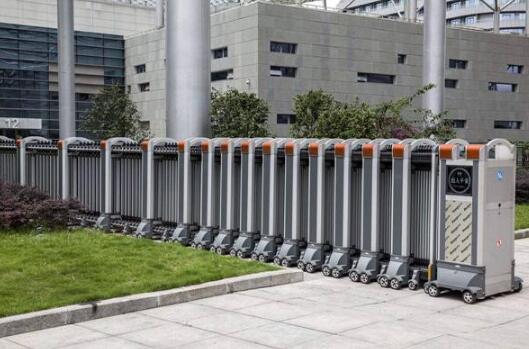 新城海上風(fēng)華大門(mén)口成功安裝湖州出安智能伸縮門(mén)