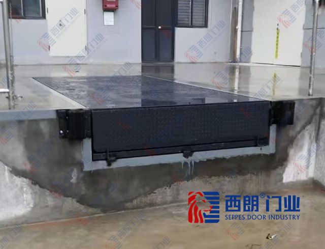 嘉興倉庫卸物升降調(diào)節(jié)平臺 嘉興倉庫卸物升降調(diào)節(jié)平臺