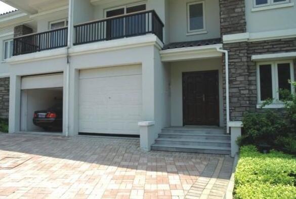 熱烈祝賀新鄉(xiāng)出安智能車庫門進(jìn)駐建業(yè)壹號城邦