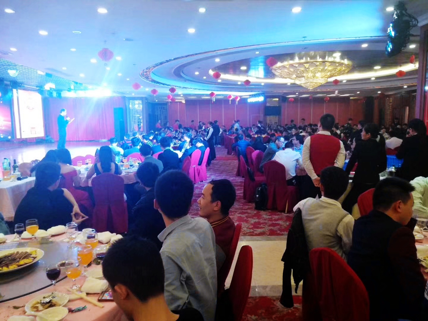 同心同力同行，共享共榮共贏——富士智能2018迎新春聯(lián)歡晚會(huì)精彩紛呈！