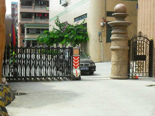 慶賀焦作出安智能電動(dòng)伸縮門進(jìn)駐焦作卓立燙印材料有限公司員工宿舍