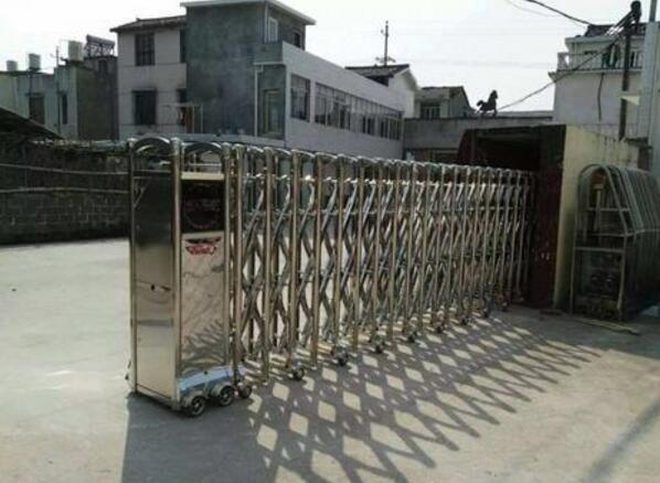 國際新城選用邢臺出安智能伸縮門彰顯個性