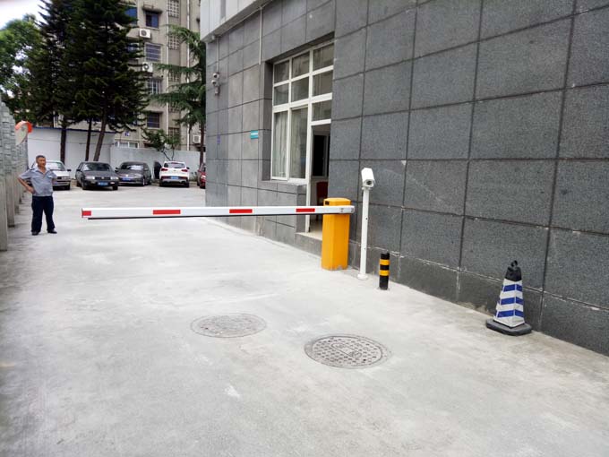 綿陽(yáng)游仙區(qū)國(guó)稅局車牌識(shí)別系統(tǒng)案例