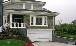 日照城建?綠色佳園車庫門案例