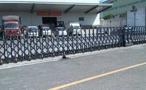 曲靖雙友鋼鐵有限公司電動伸縮門案例