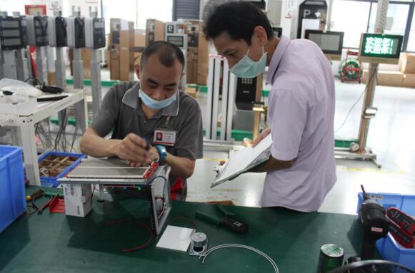 大賽分為停車場(chǎng)產(chǎn)品組、通道閘產(chǎn)品組兩組比賽