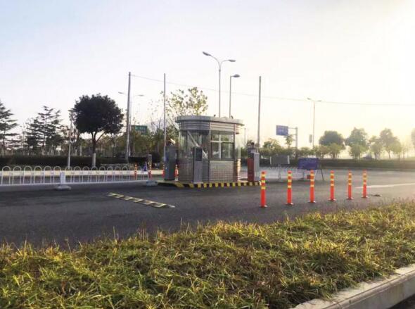 巢湖高鐵站恭三一體機(jī)配套4.0停車系統(tǒng)