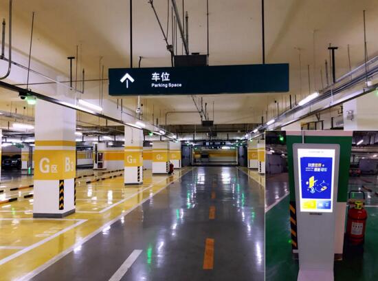 地下車庫使用道爾全系列視頻車位引導(dǎo)系統(tǒng)約600個(gè)