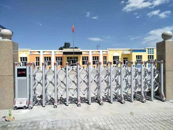 喜迎開封出安智能電動(dòng)伸縮門進(jìn)駐開封市高級(jí)技工學(xué)校