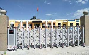 開(kāi)封市高級(jí)技工學(xué)校電動(dòng)伸縮門(mén)案例