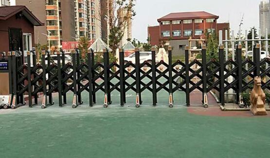 張家口新伸縮門(mén)