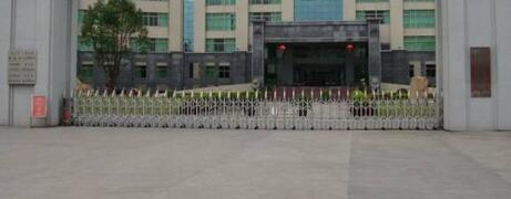 水遠(yuǎn)管業(yè)選用張家口出安智能電動(dòng)伸縮門是明智之舉