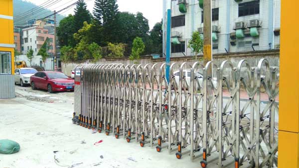 慶賀十堰出安智能電動伸縮門進駐十堰科威機電裝備股份有限公司