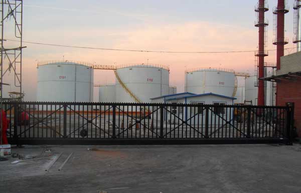 慶賀盤錦出安智能懸浮門進(jìn)駐盤錦東浩潤滑油有限公司