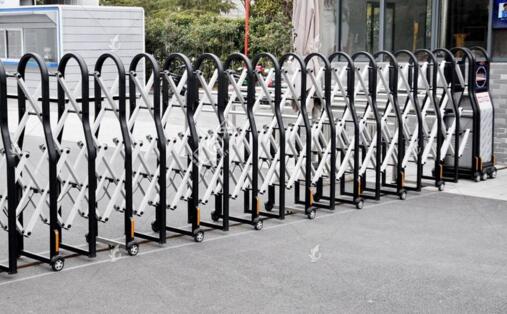 曦城花語選用秦皇島出安智能伸縮門是明智之舉