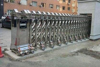 秦皇島出安智能伸縮門順利進駐秦皇島東方司法警官學(xué)校