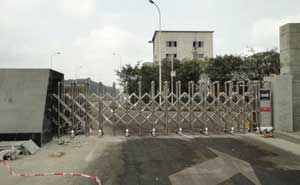 內(nèi)江市信息安全產(chǎn)業(yè)園電動(dòng)伸縮門案例