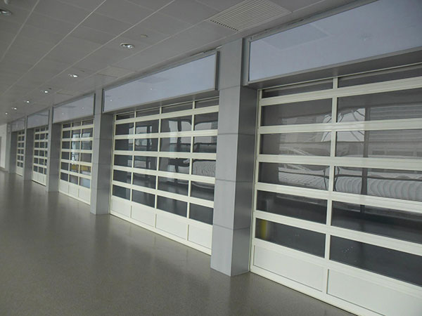 長治出安智能車庫門在東城世家的工程驗收