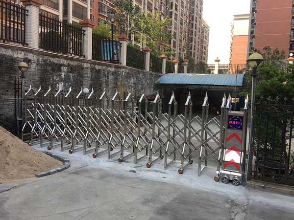 喜迎運(yùn)城出安智能電動(dòng)伸縮門進(jìn)駐運(yùn)城溫泉雅居