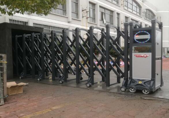 衢州出安智能伸縮門是博雅幼兒園的時尚之選