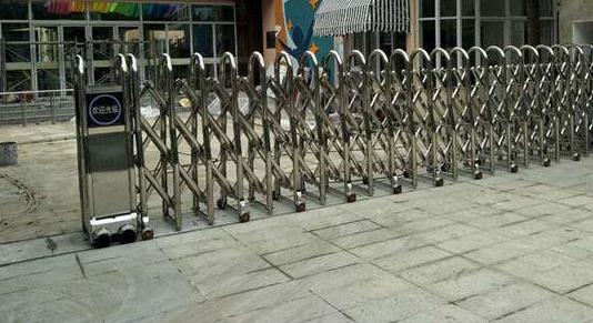 衢州出安智能電動(dòng)伸縮門進(jìn)駐衡水金太陽輸送機(jī)械工程有限公司大門口