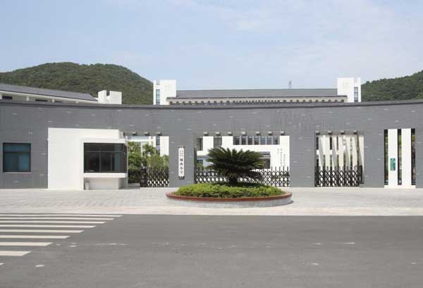 慶賀舟山出安智能電動伸縮門進駐舟山城西小學(xué)