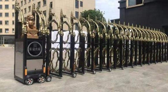 麗水出安智伸縮門順利進(jìn)駐麗水市奧新自動(dòng)化技術(shù)有限公司大門口