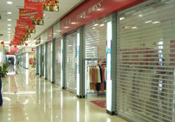 西寧海湖萬達(dá)廣場拉閘門案例 - 中出網(wǎng)-智能出入口與停車充電門戶