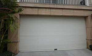 卷簾車庫門 - 雙層鋁合金車庫卷簾門